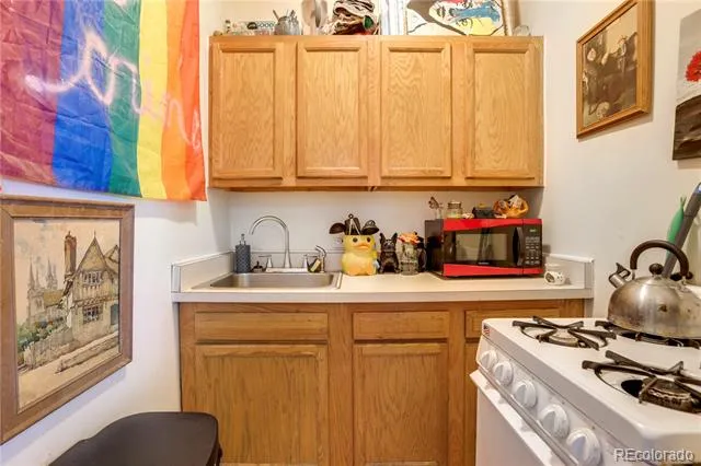 2105 E 16th Avenue Denver, CO 80206