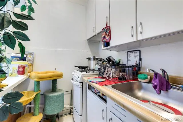 2105 E 16th Avenue Denver, CO 80206