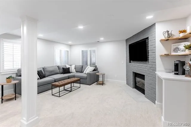 8657 Devinney Street Arvada, CO 80005