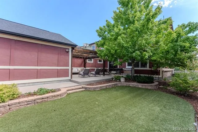 8657 Devinney Street Arvada, CO 80005