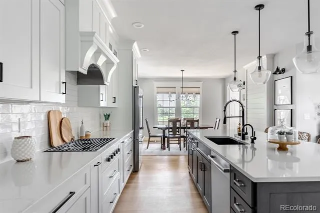 8657 Devinney Street Arvada, CO 80005