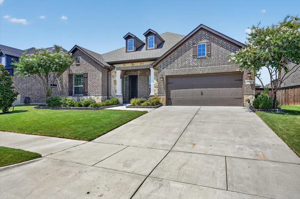 2807 Carrington Drive Mansfield, TX 76063