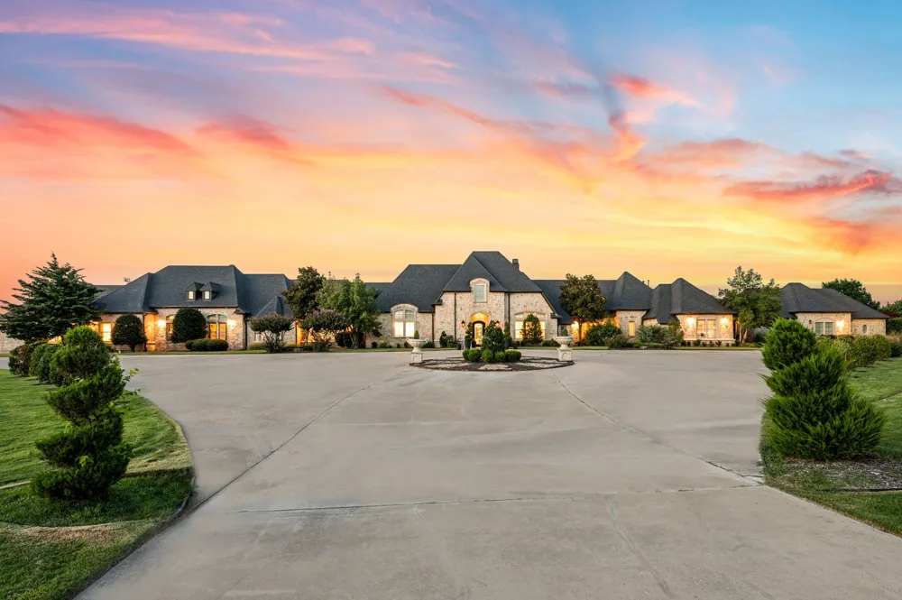 1705 Bison Meadow Lane Heath, TX 75032