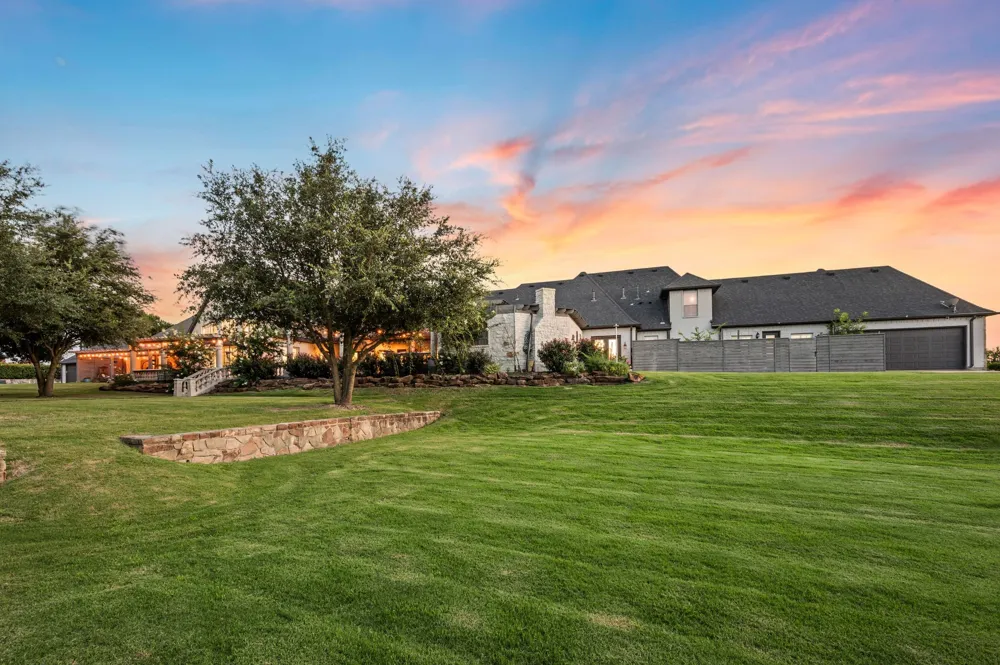 1705 Bison Meadow Lane Heath, TX 75032