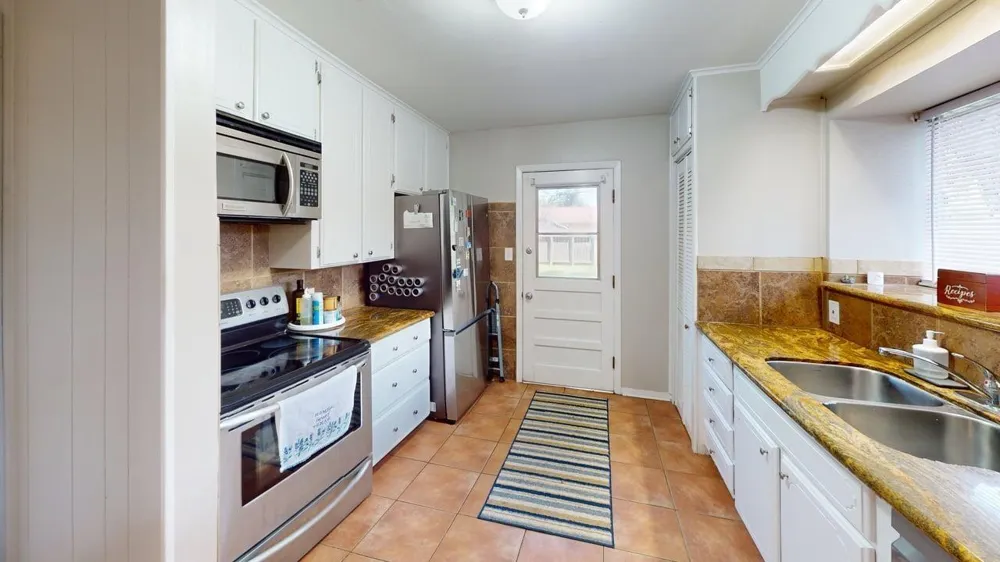 315 Pine Street Lake Jackson, TX 77566