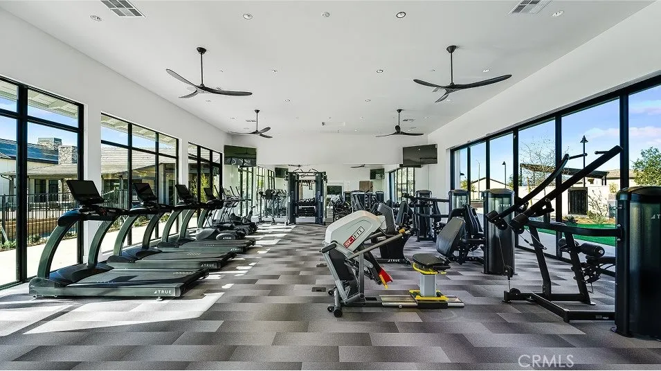 29718 Calle La Roca Valencia, CA 91354