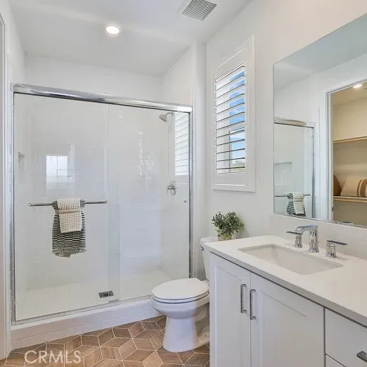 29718 Calle La Roca Valencia, CA 91354