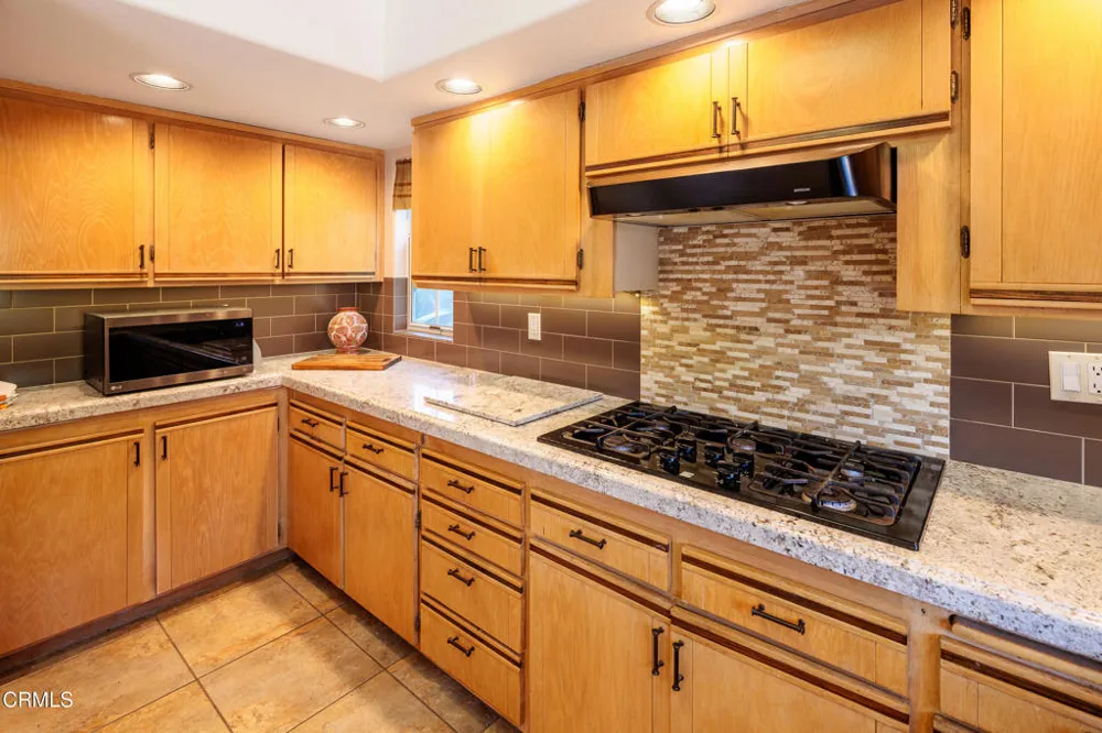 1601 Holly Avenue Oxnard, CA 93036
