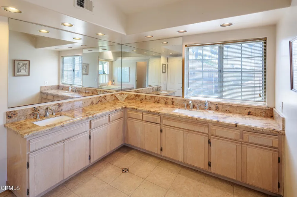 1601 Holly Avenue Oxnard, CA 93036