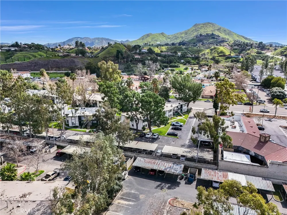 1735 E Washington #B28 Colton, CA 92324