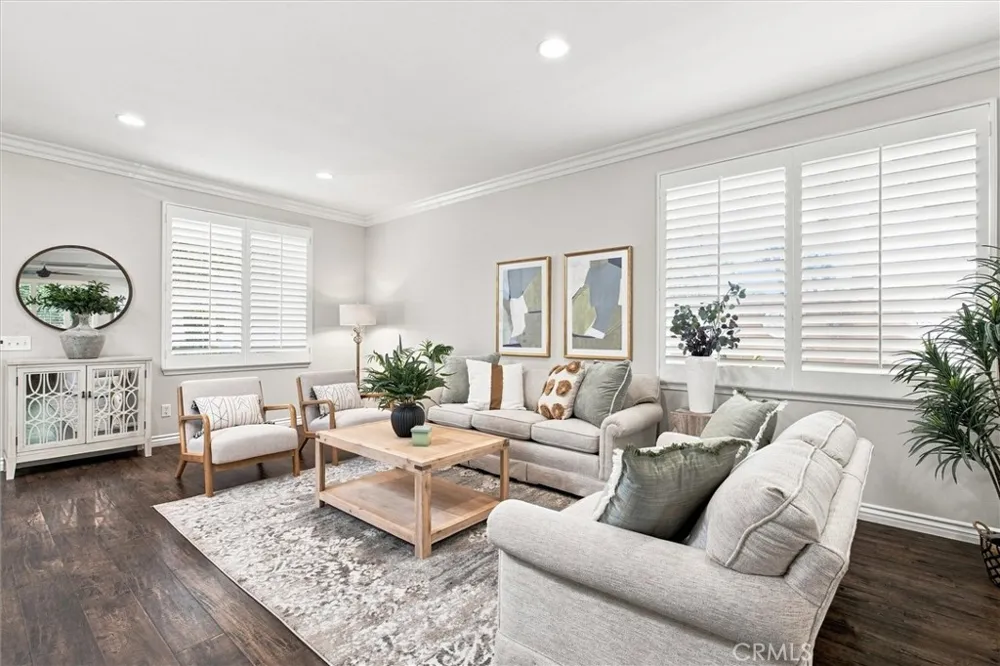 11 Kirkland Irvine, CA 92602