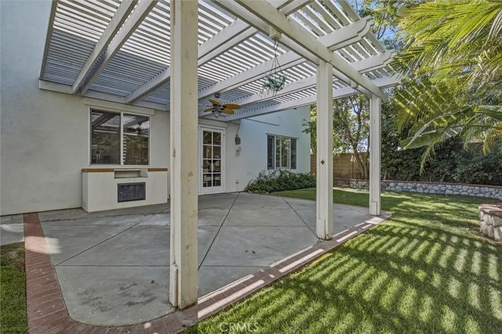 11 Kirkland Irvine, CA 92602