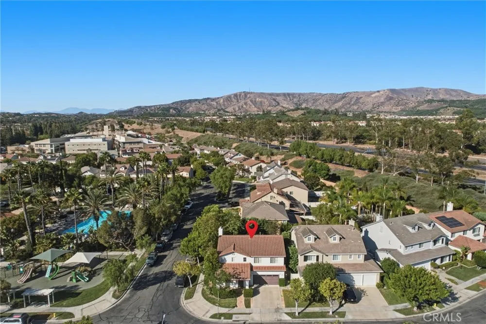 11 Kirkland Irvine, CA 92602