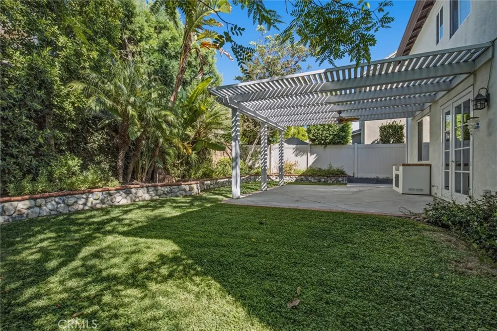 11 Kirkland Irvine, CA 92602