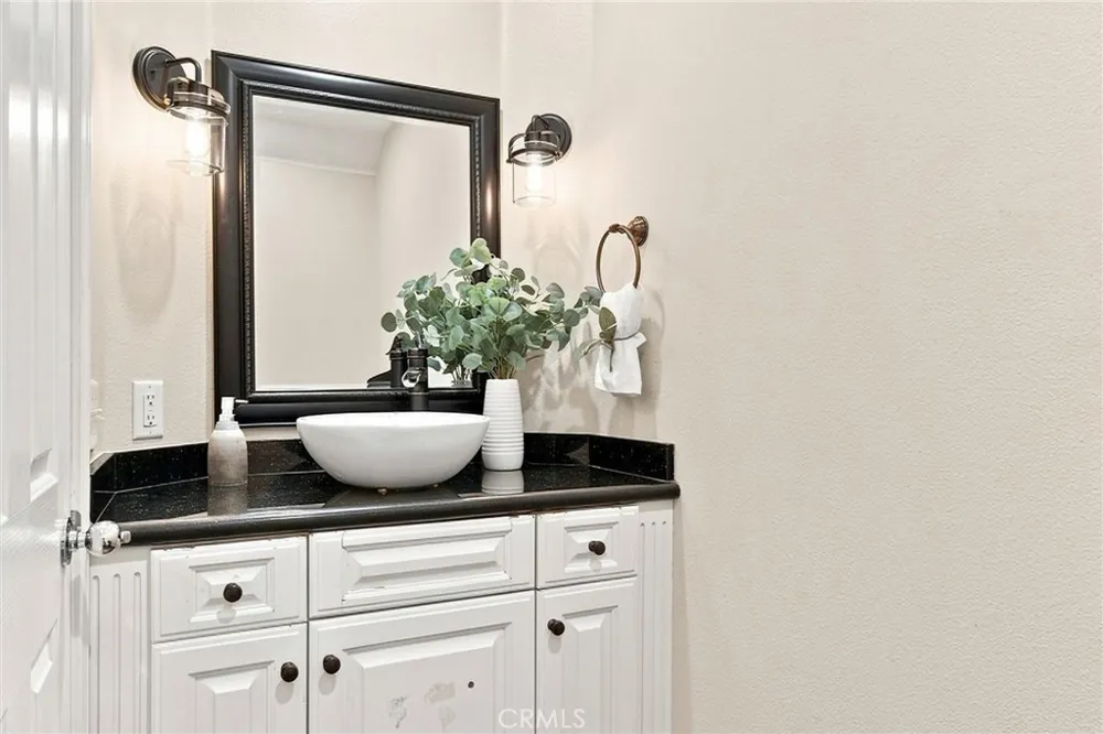 11 Kirkland Irvine, CA 92602