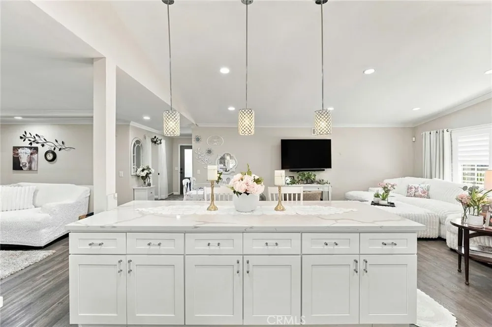 8326 Saddle Creek Drive Jurupa Valley, CA 92509