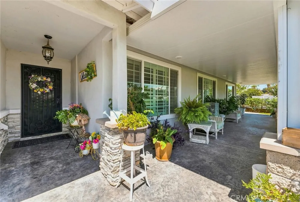8326 Saddle Creek Drive Jurupa Valley, CA 92509