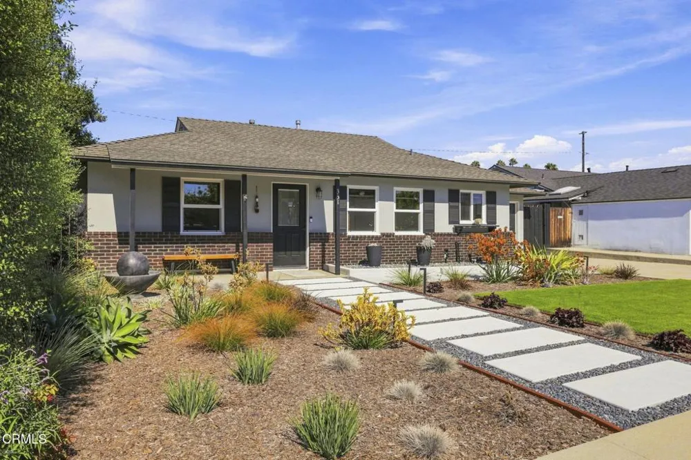 331 Eva Street Ventura, CA 93003