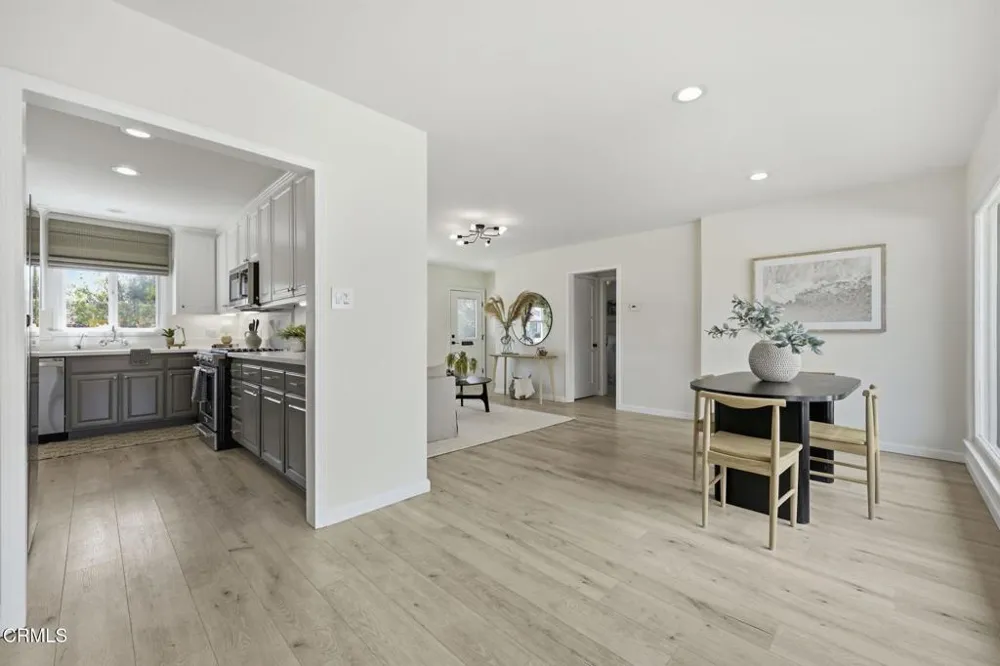 331 Eva Street Ventura, CA 93003