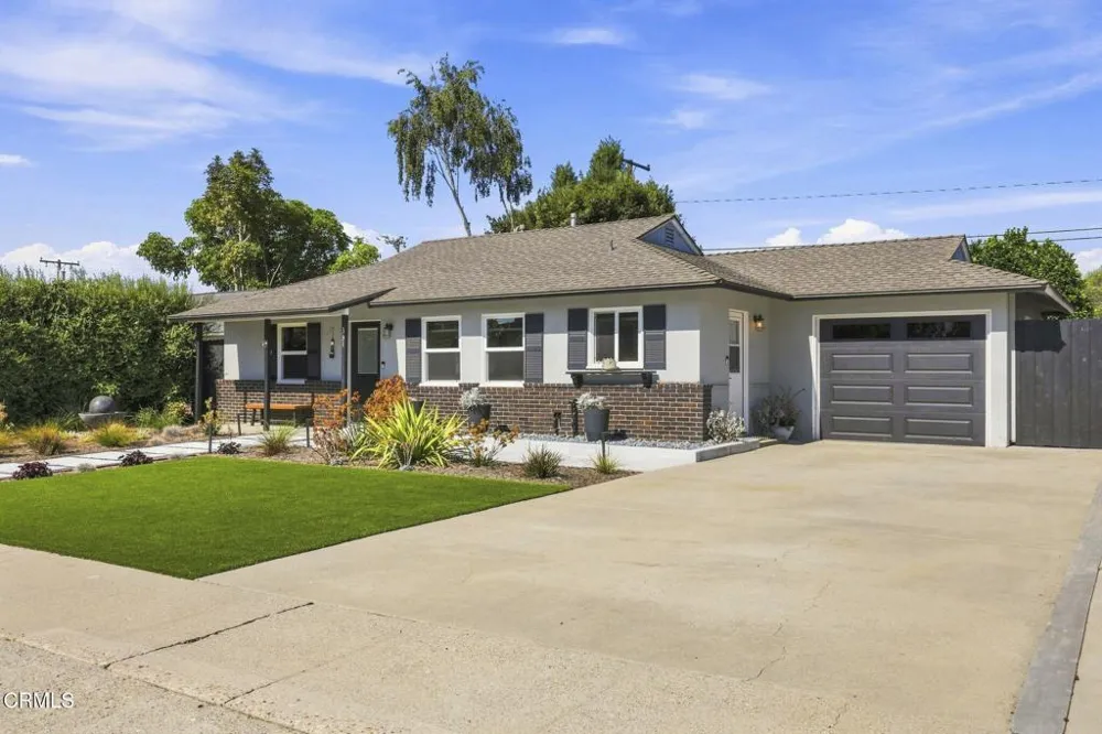 331 Eva Street Ventura, CA 93003