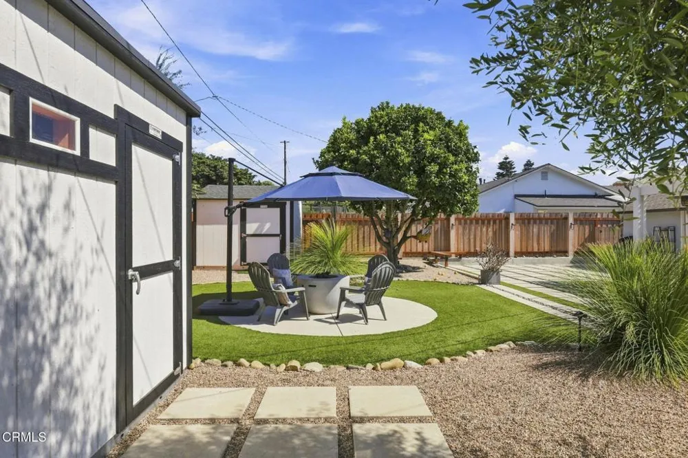331 Eva Street Ventura, CA 93003