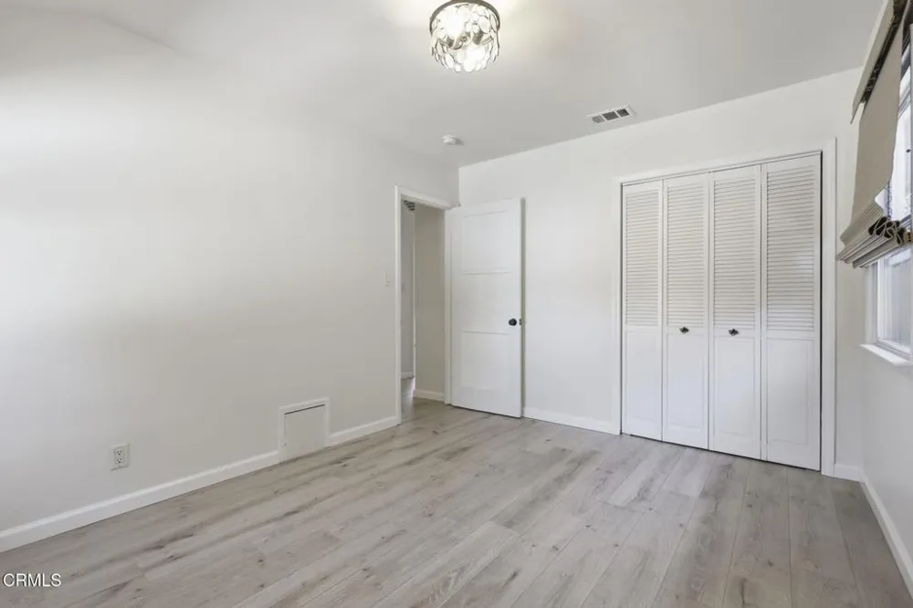331 Eva Street Ventura, CA 93003