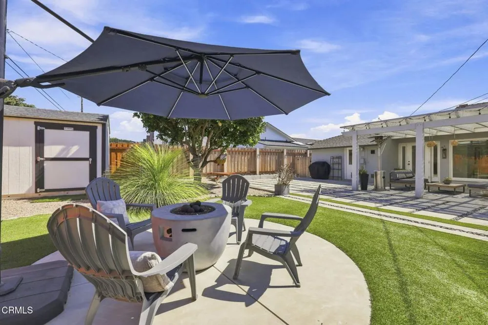 331 Eva Street Ventura, CA 93003