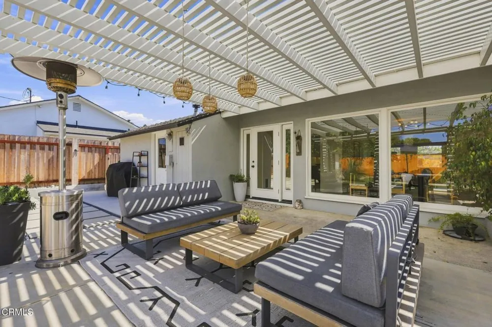 331 Eva Street Ventura, CA 93003