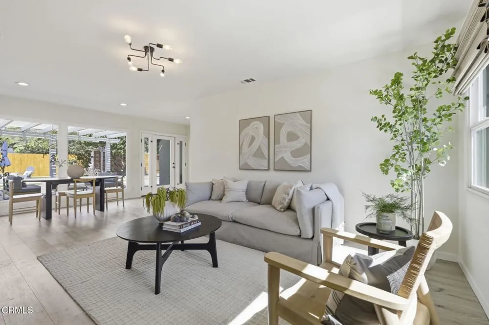 331 Eva Street Ventura, CA 93003
