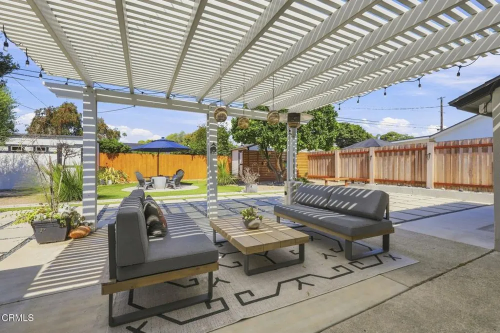 331 Eva Street Ventura, CA 93003