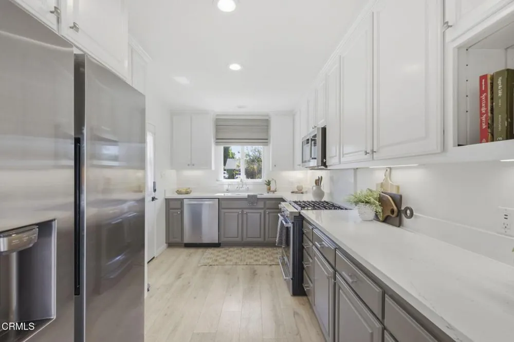 331 Eva Street Ventura, CA 93003
