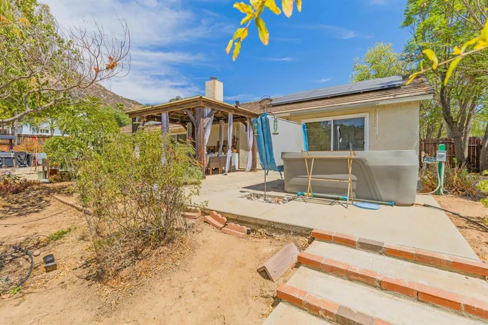 15850 Fecanin Way Ramona, CA 92065
