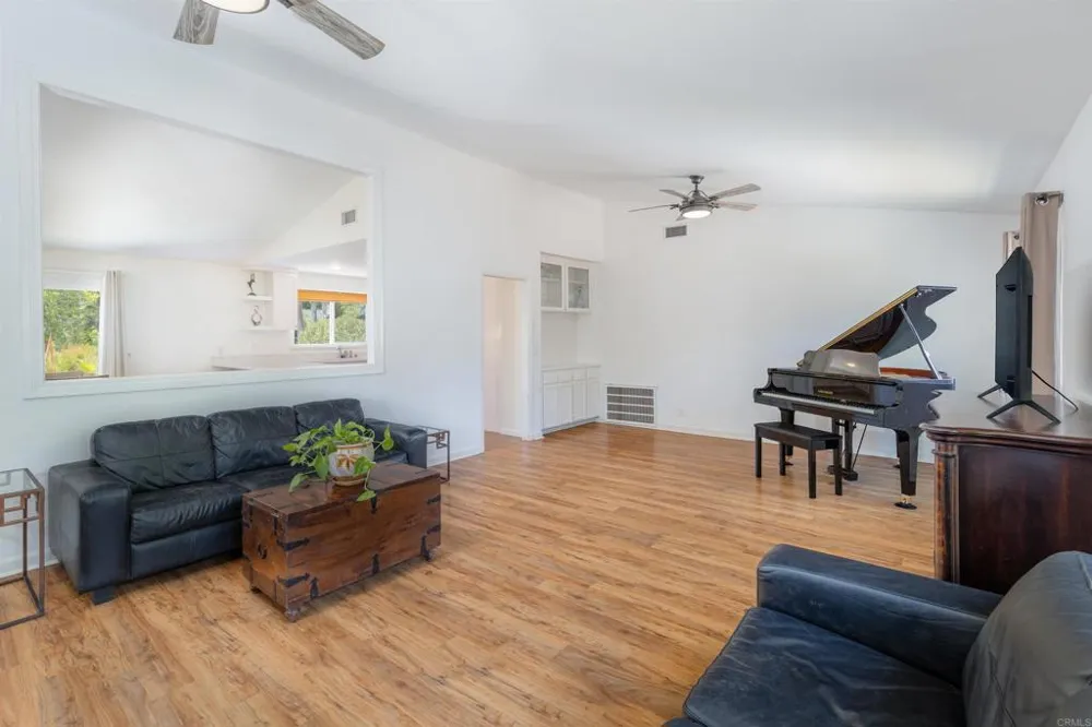 15850 Fecanin Way Ramona, CA 92065