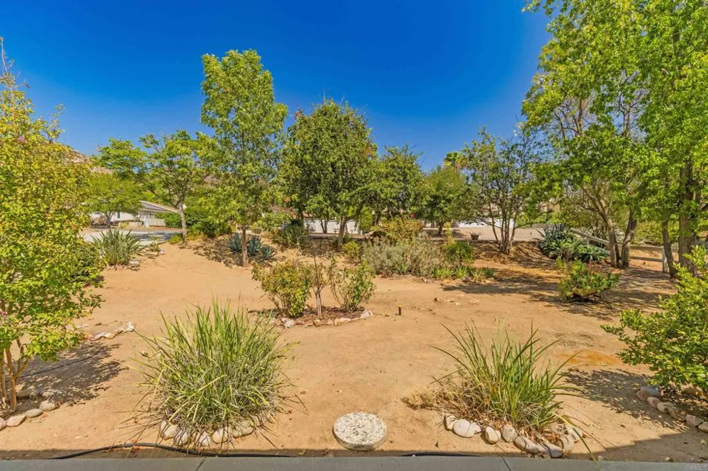 15850 Fecanin Way Ramona, CA 92065