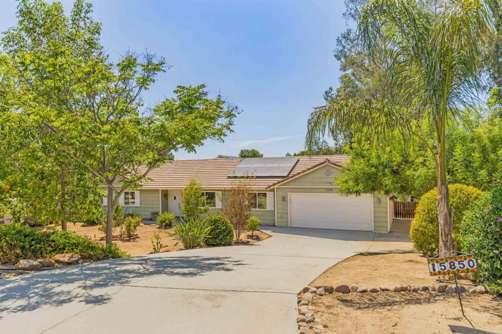 15850 Fecanin Way Ramona, CA 92065