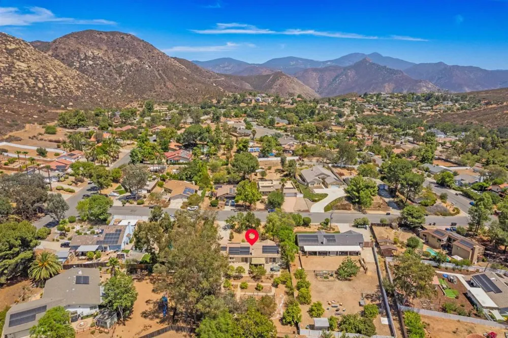 15850 Fecanin Way Ramona, CA 92065