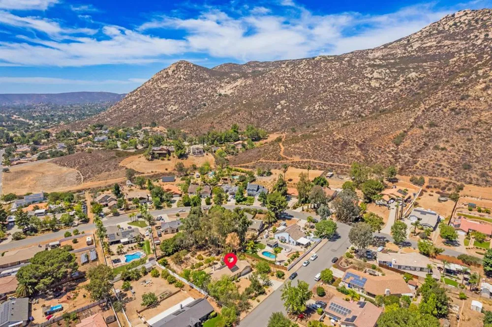 15850 Fecanin Way Ramona, CA 92065