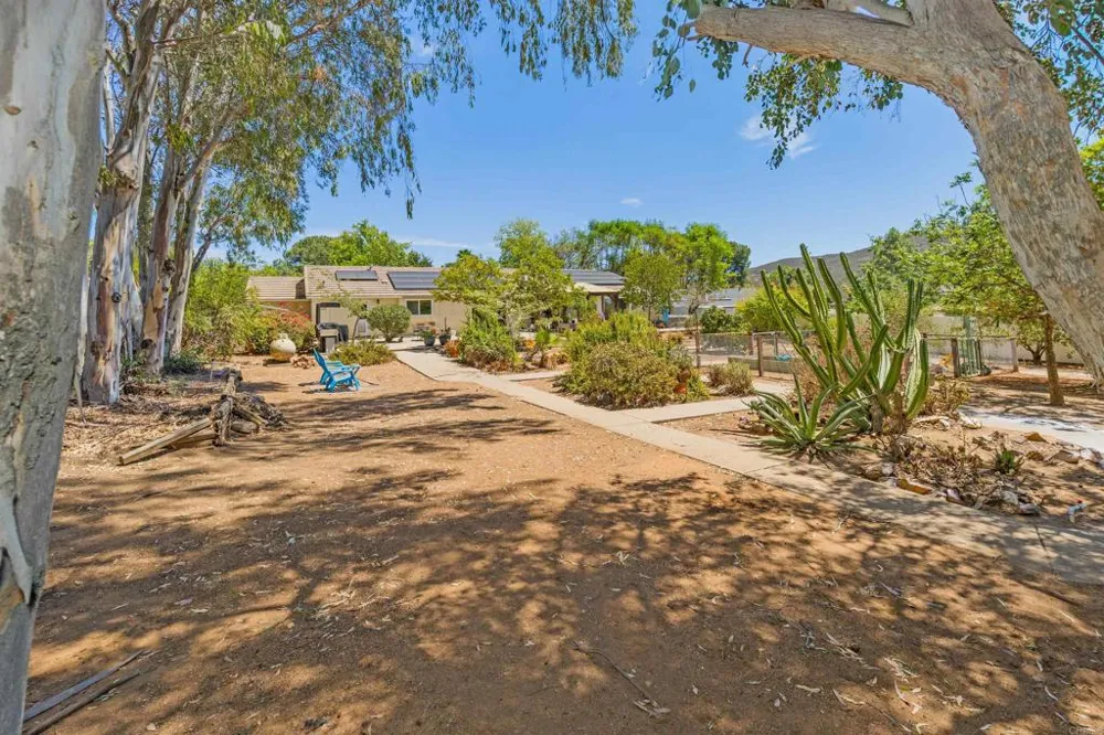 15850 Fecanin Way Ramona, CA 92065