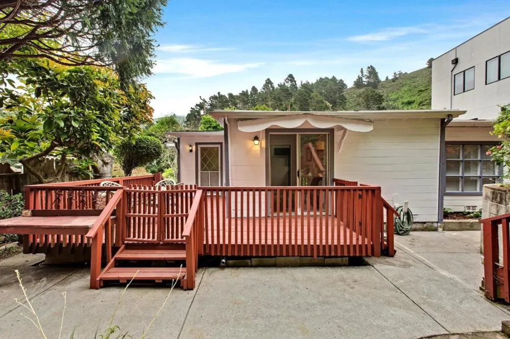 274 Juanita Avenue Pacifica, CA 94044