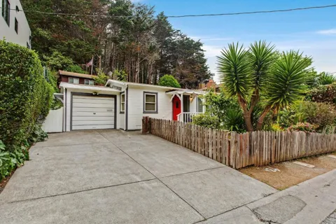 274 Juanita Avenue