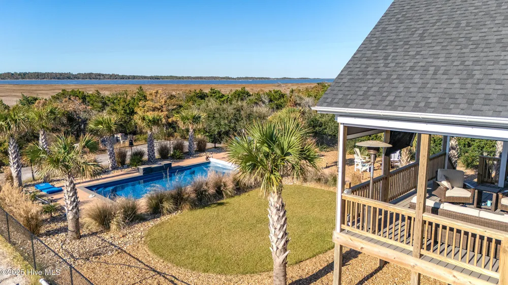 285 Soundview Drive Cedar Island, NC 28520