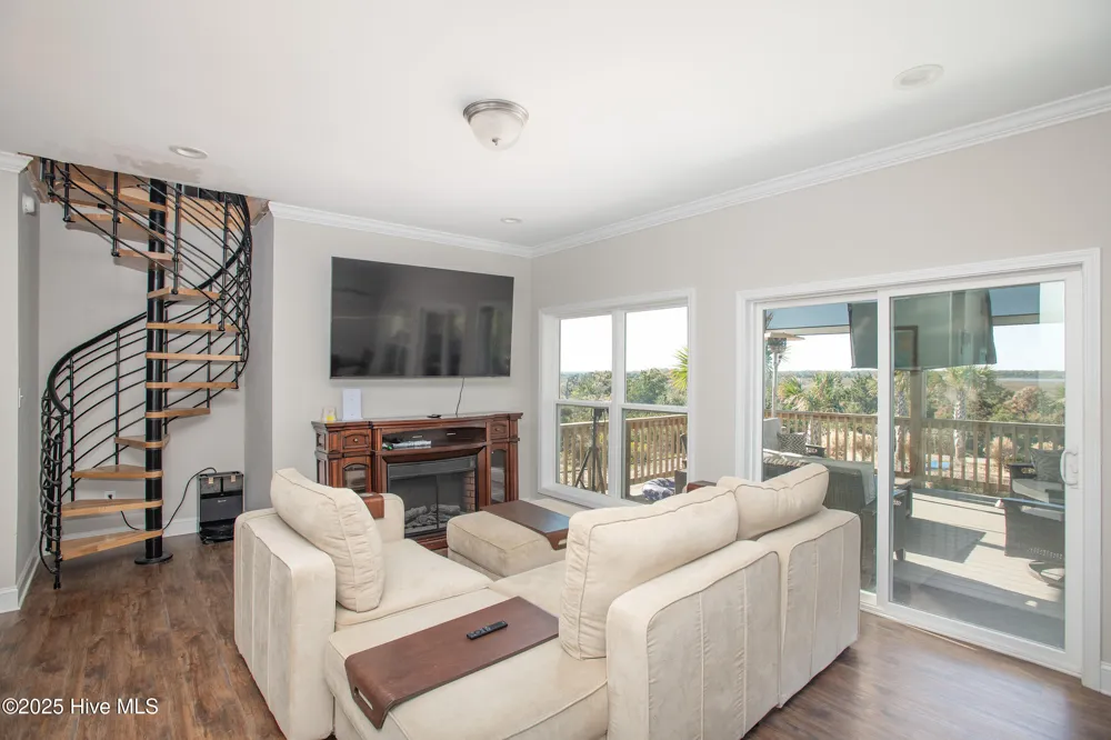 285 Soundview Drive Cedar Island, NC 28520