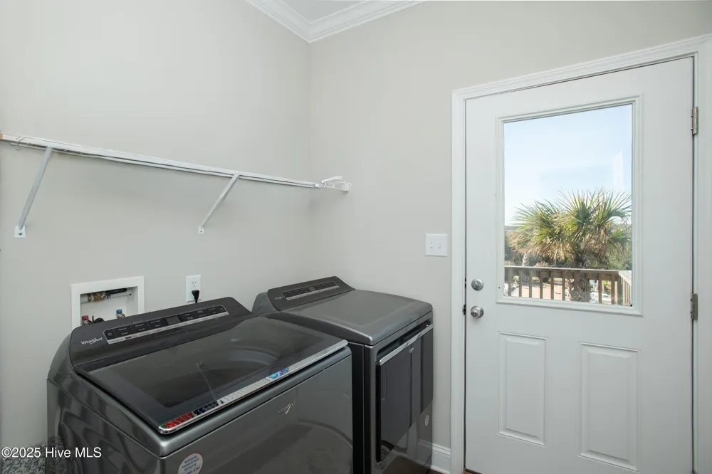 285 Soundview Drive Cedar Island, NC 28520