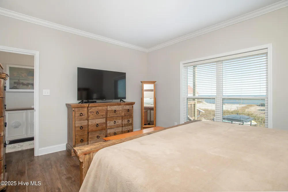 285 Soundview Drive Cedar Island, NC 28520