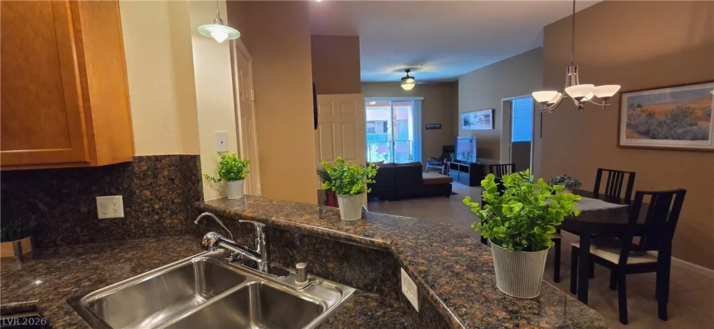 31 E AGATE AVENUE #305 Las Vegas, NV 89123