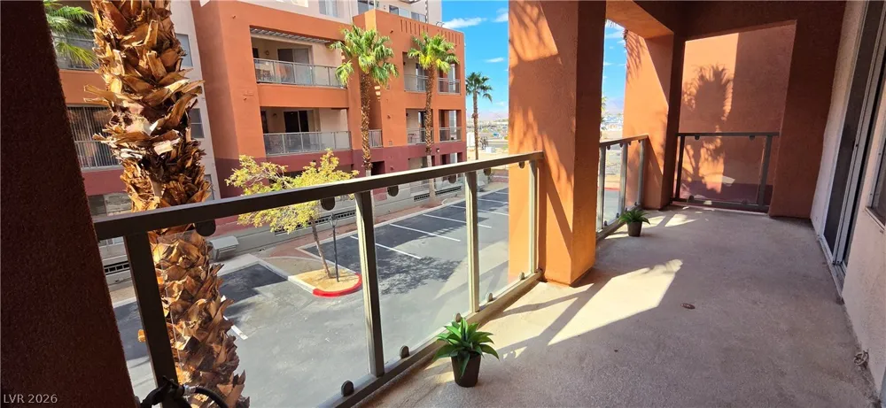 31 E AGATE AVENUE #305 Las Vegas, NV 89123