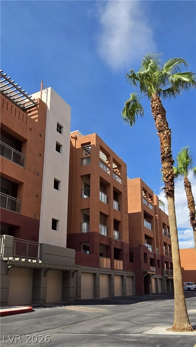 31 E AGATE AVENUE #305 Las Vegas, NV 89123