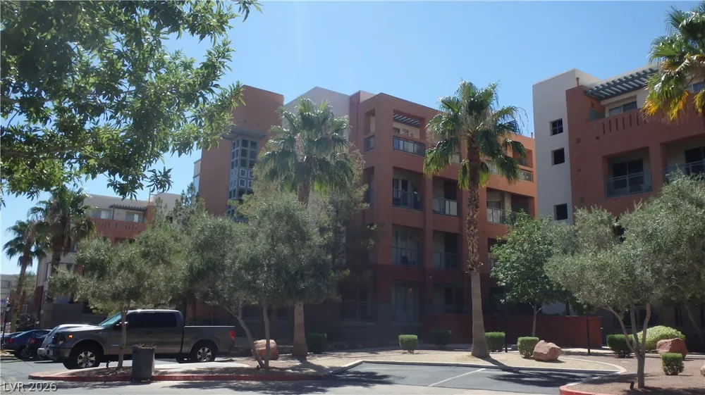 31 E AGATE AVENUE #305 Las Vegas, NV 89123