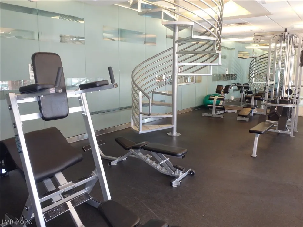 31 E AGATE AVENUE #305 Las Vegas, NV 89123