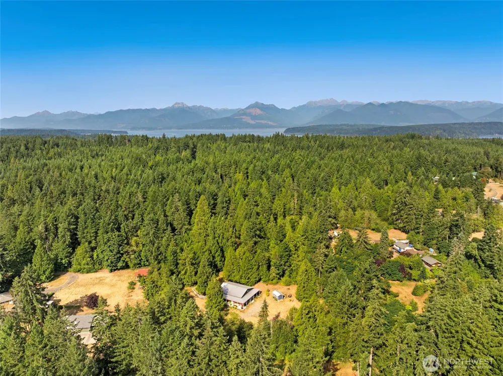 5728 NW Littlewood Lane Silverdale, WA 98383